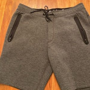 American Eagle men’s jogger shorts with zippers.